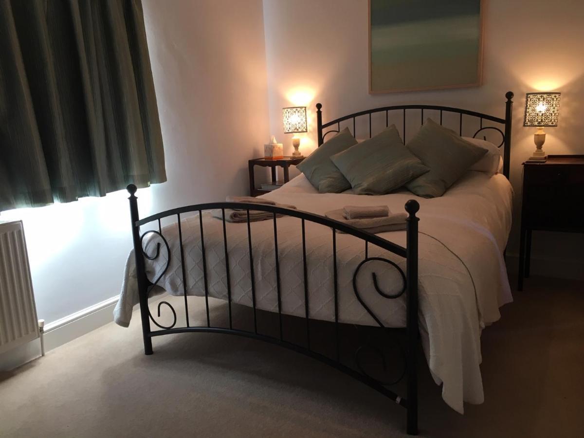 5 Charlton Mill Way B&B Chichester Rum bild