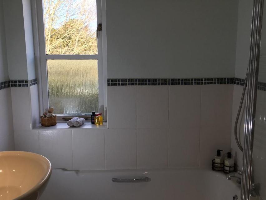 5 Charlton Mill Way B&B Chichester Rum bild